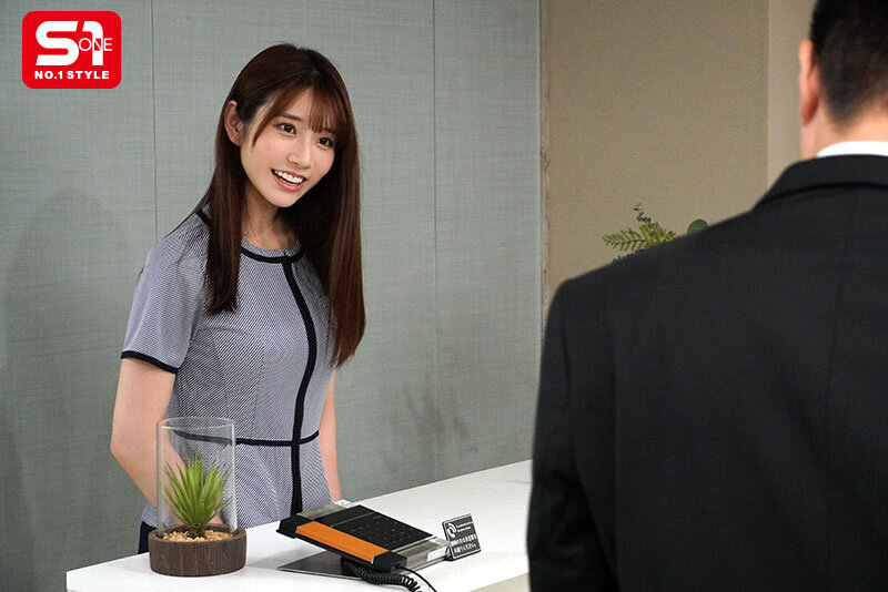 Chén vị hôn thê trẻ đẹp của trưởng phòng